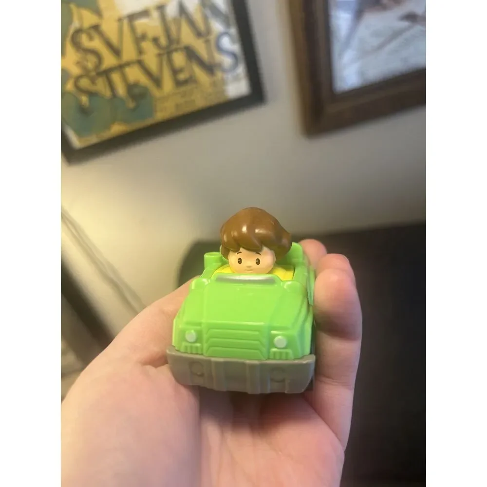 Fisher-Price Little People Wheelies Green Tow Truck Toy DFP13 Mattel 2014